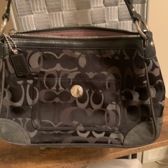 Coach signature C black and grey shoulder bag - Picture 3 of 5